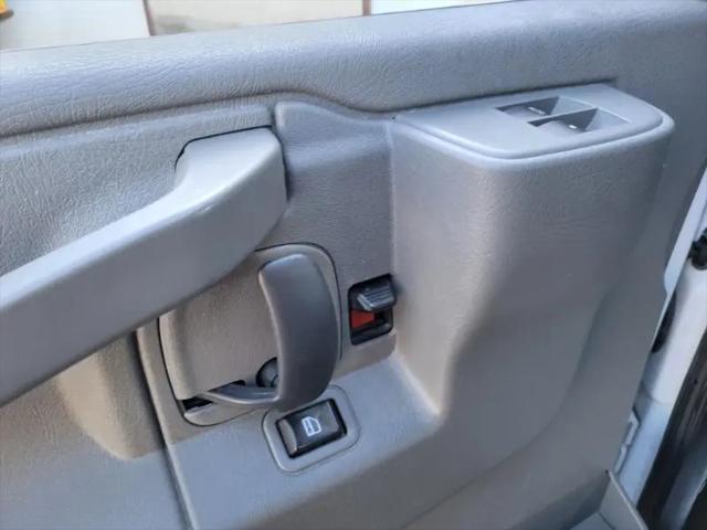 2018 Chevrolet Express LS
