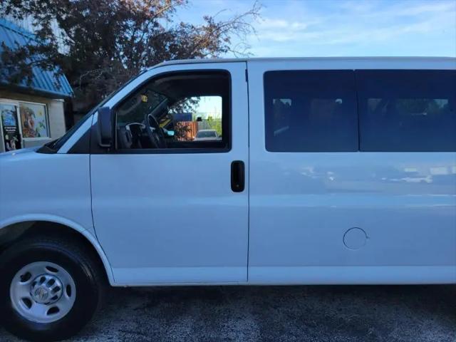 2018 Chevrolet Express LS