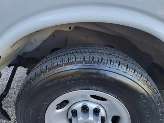 2018 Chevrolet Express LS
