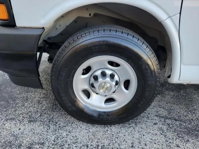 2018 Chevrolet Express LS