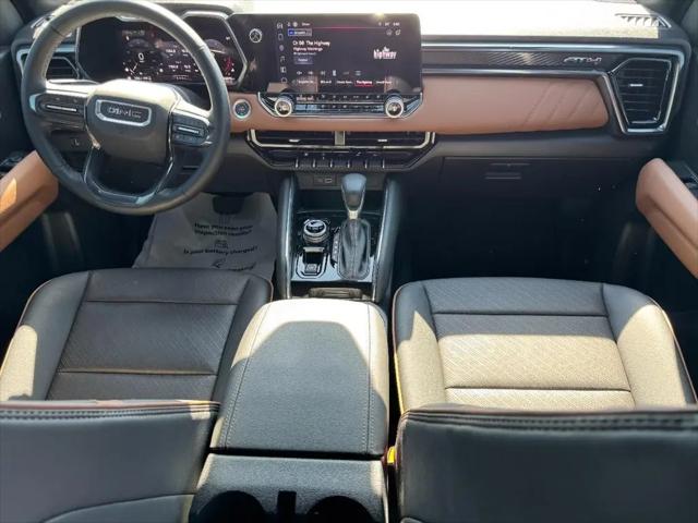 2024 GMC Canyon 4WD AT4