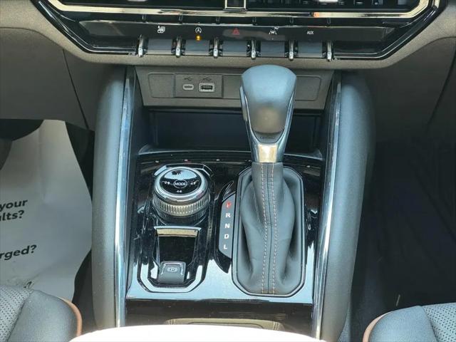 2024 GMC Canyon 4WD AT4