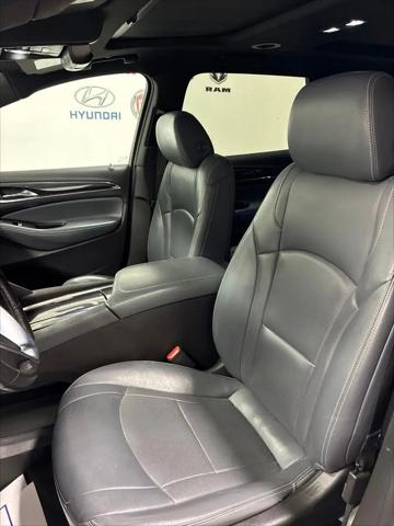 2022 Buick Enclave AWD Essence