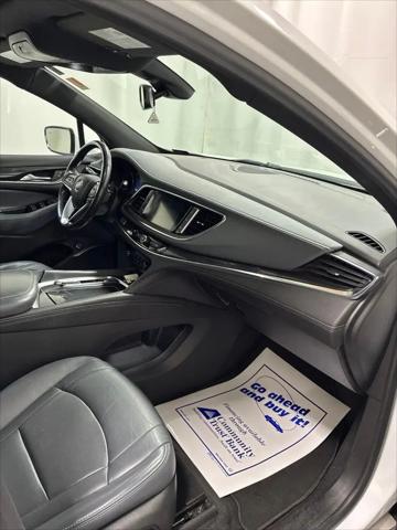 2022 Buick Enclave AWD Essence