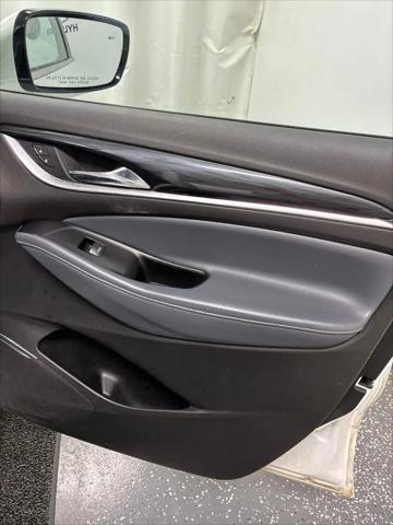 2022 Buick Enclave AWD Essence