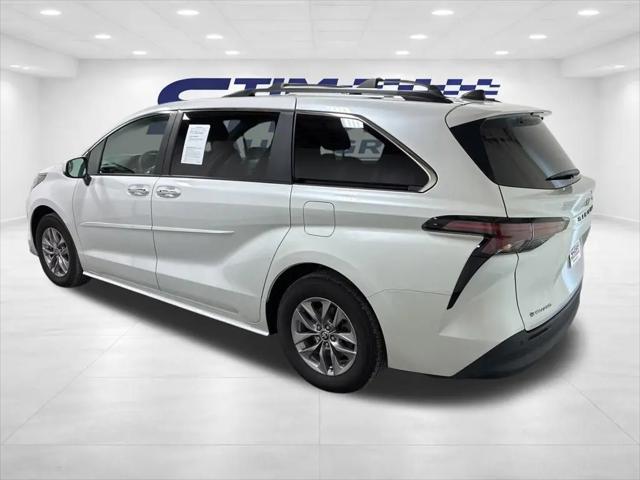 2025 Toyota Sienna XLE