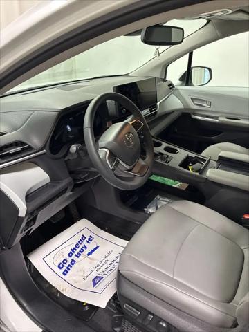 2025 Toyota Sienna XLE
