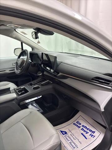 2025 Toyota Sienna XLE
