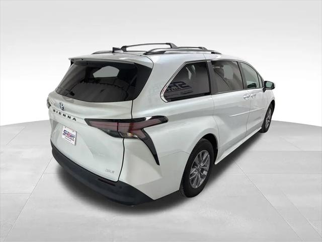 2025 Toyota Sienna XLE
