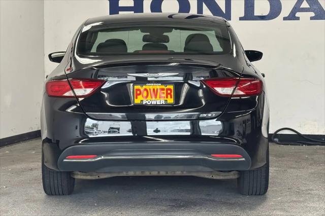 2016 Chrysler 200 Limited