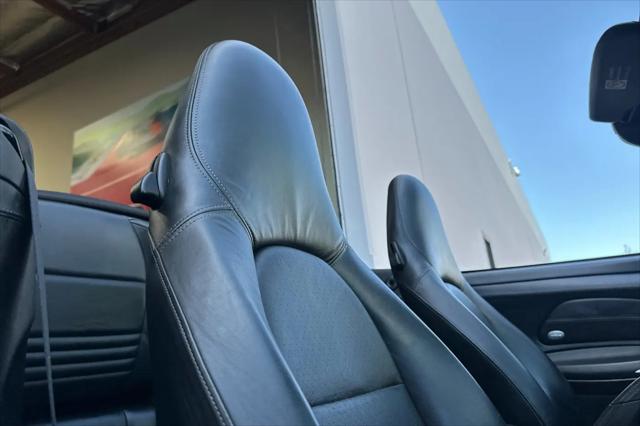 2004 Porsche 911 911 Carrera