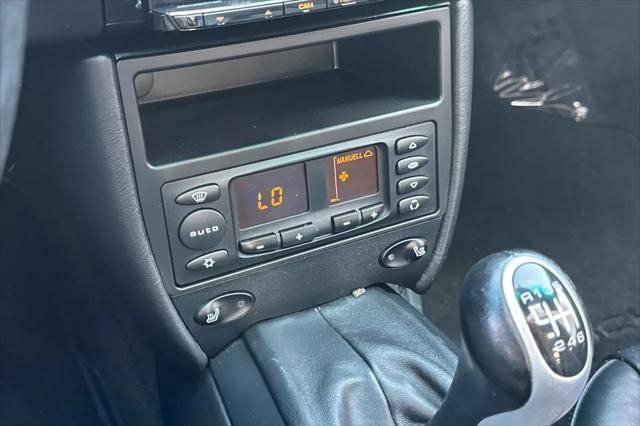 2004 Porsche 911 911 Carrera