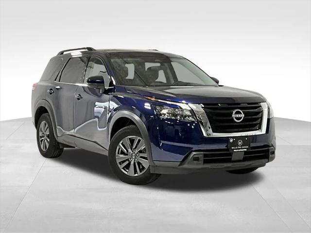 2024 Nissan Pathfinder SV 4WD for sale in Des Moines, IA