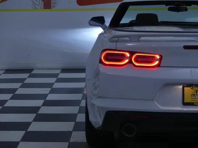 2022 Chevrolet Camaro RWD Convertible LT1