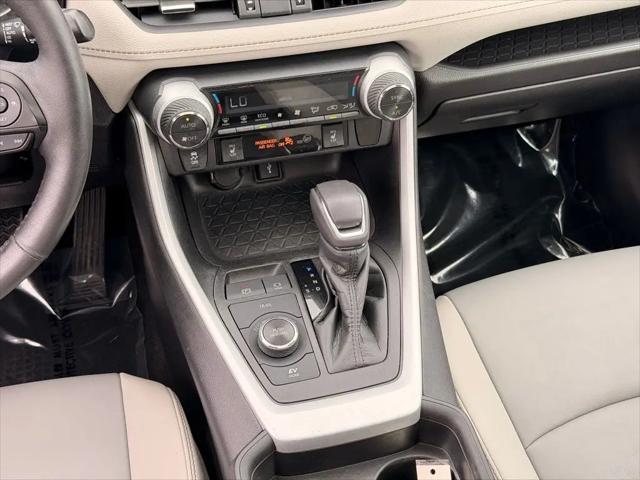 2021 Toyota RAV4 Hybrid XLE Premium
