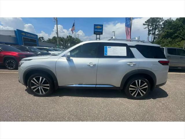 2024 Nissan Pathfinder Platinum FWD