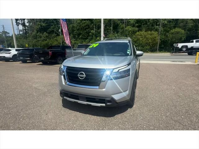 2024 Nissan Pathfinder Platinum FWD