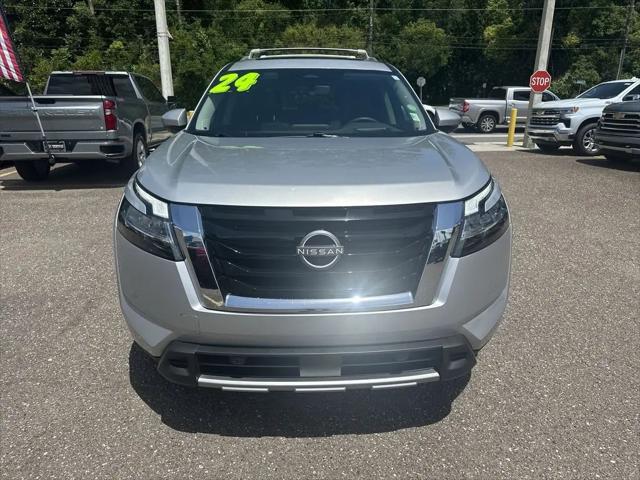 2024 Nissan Pathfinder Platinum FWD