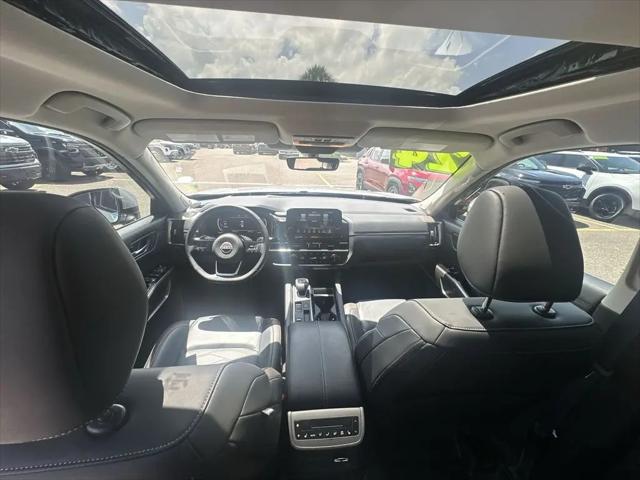2024 Nissan Pathfinder Platinum FWD
