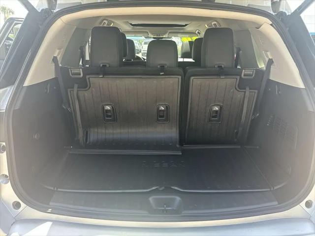 2024 Nissan Pathfinder Platinum FWD