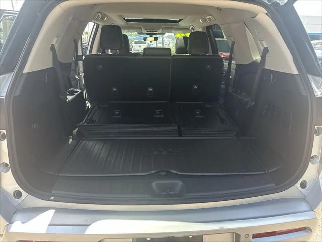 2024 Nissan Pathfinder Platinum FWD