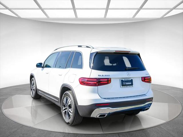 2026 Mercedes-Benz GLB 4MATIC