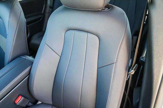 2026 Mercedes-Benz GLB 4MATIC