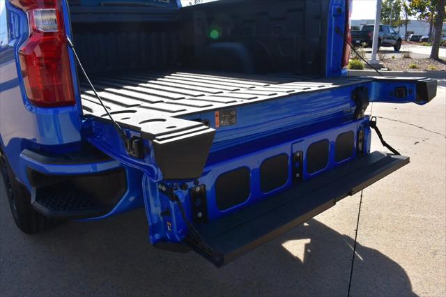 2026 Chevrolet Silverado 1500 4WD Crew Cab Short Bed Custom