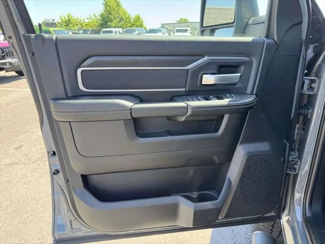 2026 Ram 2500 Big Horn Crew Cab 4x4 8' Box