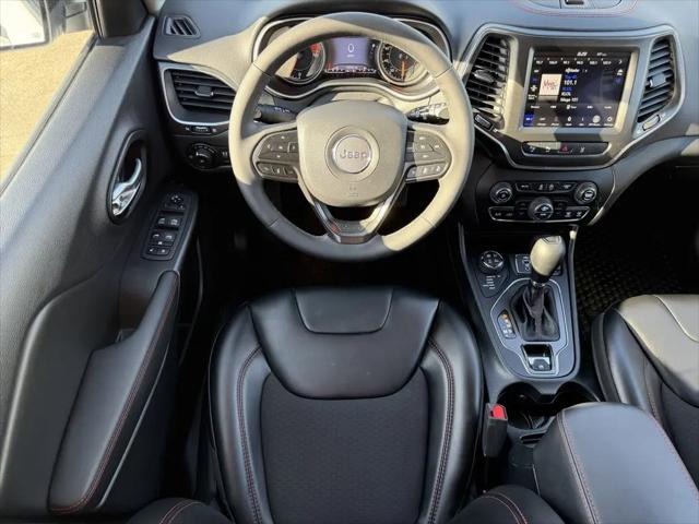 2023 Jeep Cherokee Trailhawk 4x4