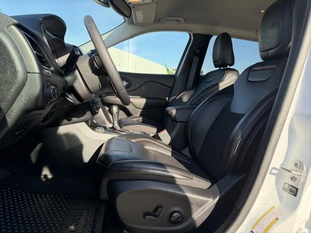 2023 Jeep Cherokee Trailhawk 4x4