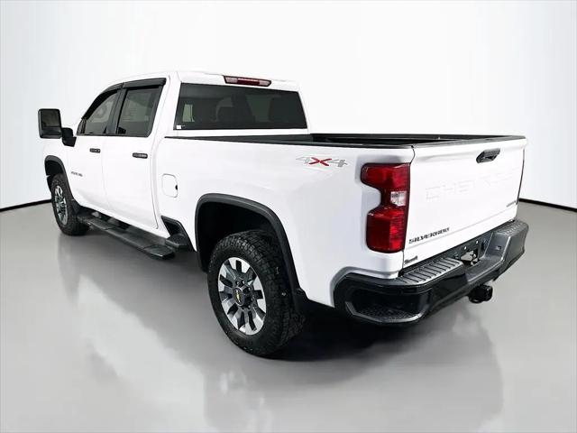 2023 Chevrolet Silverado 2500HD 4WD Crew Cab Standard Bed Custom