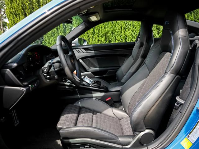 2025 Porsche 911 Carrera T