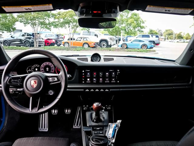 2025 Porsche 911 Carrera T