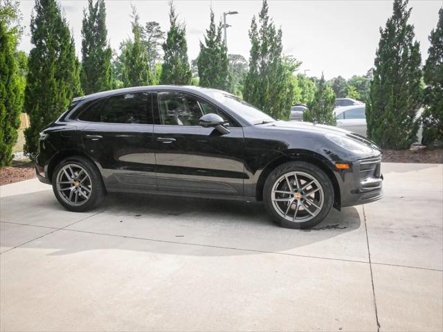 2022 Porsche Macan Macan