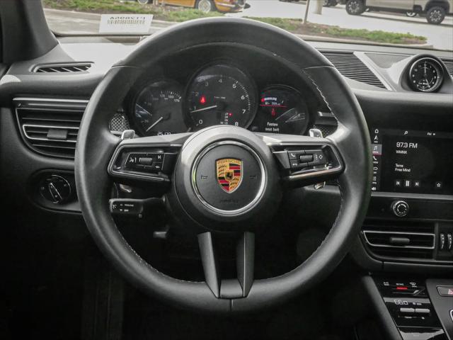 2022 Porsche Macan Macan