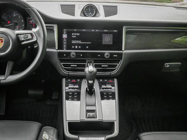 2022 Porsche Macan Macan
