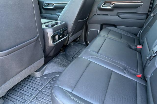 2022 GMC Sierra 1500 4WD Crew Cab Short Box SLT