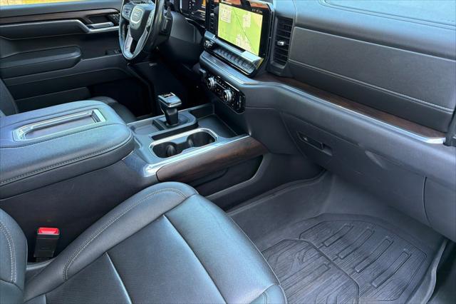 2022 GMC Sierra 1500 4WD Crew Cab Short Box SLT