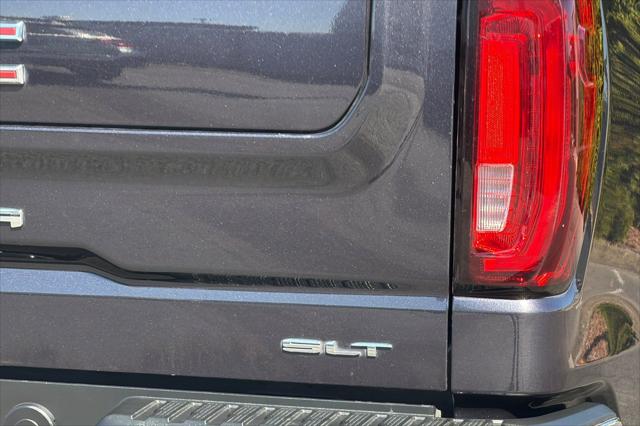 2022 GMC Sierra 1500 4WD Crew Cab Short Box SLT