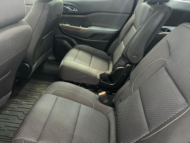 2023 GMC Acadia AWD SLE