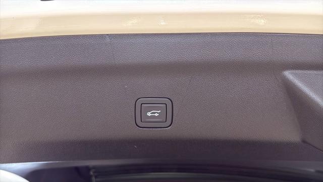 2026 GMC Yukon XL 4WD AT4