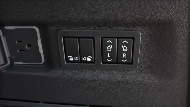 2026 GMC Yukon XL 4WD AT4