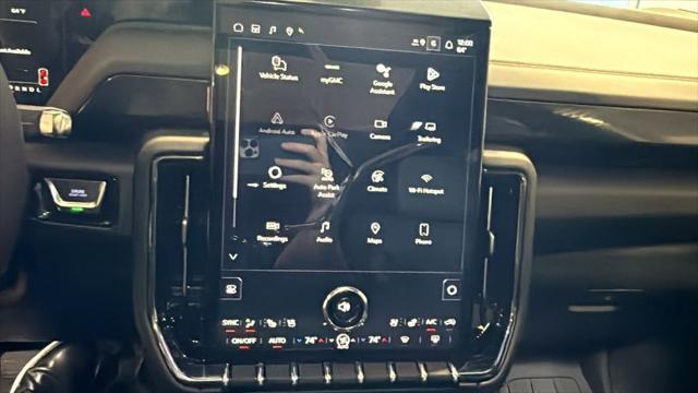 2026 GMC Yukon XL 4WD AT4