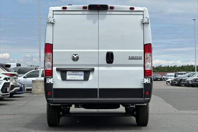 2026 Ram ProMaster Cargo Van Tradesman Low Roof 118" WB w/Pass Seat