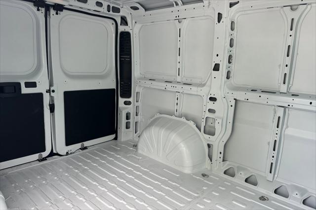 2026 Ram ProMaster Cargo Van Tradesman Low Roof 118" WB w/Pass Seat