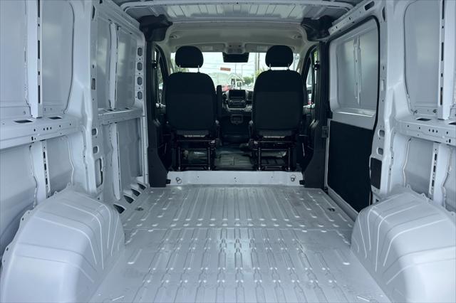2026 Ram ProMaster Cargo Van Tradesman Low Roof 118" WB w/Pass Seat