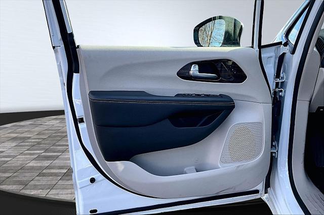 2024 Chrysler Pacifica Limited