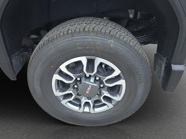 2026 GMC Sierra 3500HD Crew Cab, Long Bed, SLT Dual Rear Wheel, 4WD