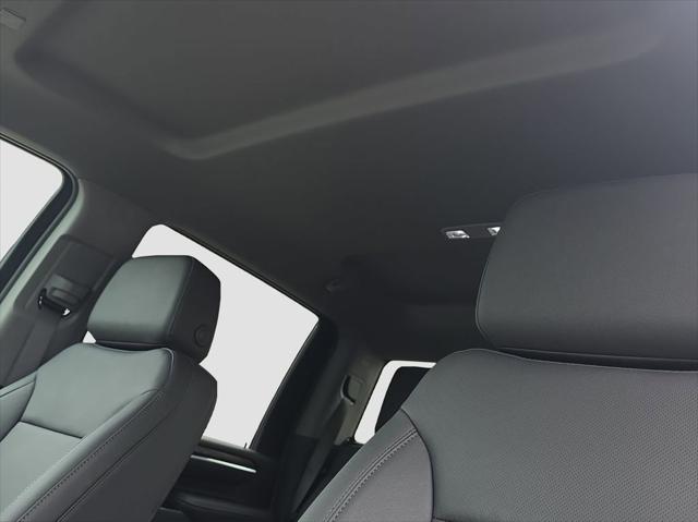 2026 GMC Sierra 3500HD Crew Cab, Long Bed, SLT Dual Rear Wheel, 4WD